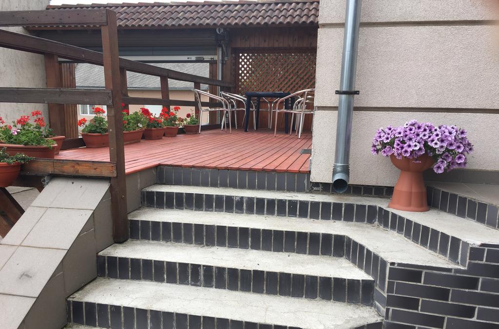 Abszolút Hotel és Panzió Nyírbátor Exterior foto