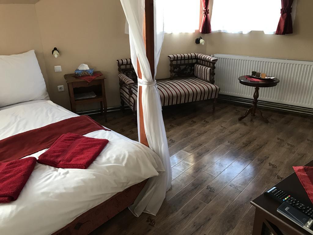 Abszolút Hotel és Panzió Nyírbátor Exterior foto